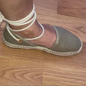 Gold tie up Michael Kors espadrilles